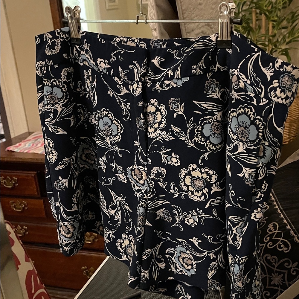 Ann Taylor Navy and White Floral shorts dressy